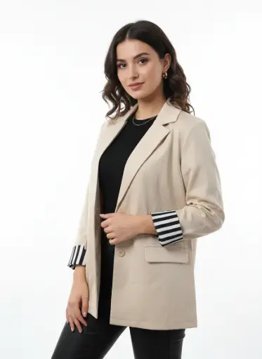 VESTON BEIGE AVEC MANCHE ROULER A RAYURES